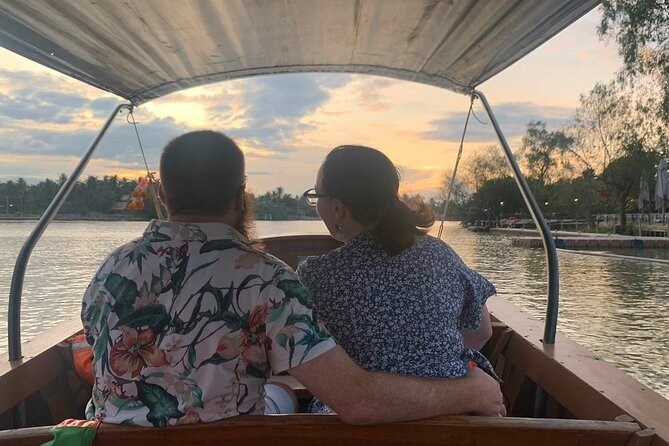 Private Excursion to Maeklong Railway & Amphawa Floating Markets - Is $152.88 a fair price?