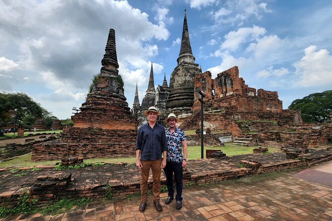Private Floating Market and Historical Ayutthaya Sightseeing Tour - Wat Mahathat and the famous Buddha head