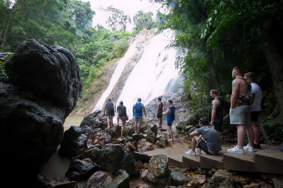 Private Group Half-Day City Tour Around Koh Samui - Wat Plai Laem and the island’s temple traditions