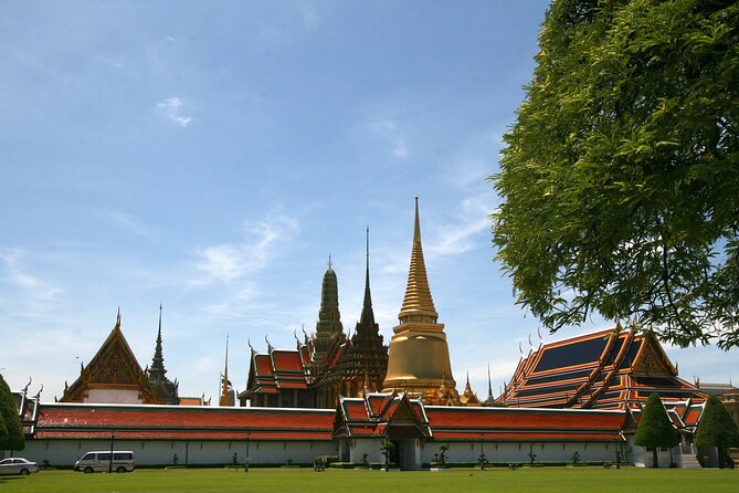 Private Half-Day Bangkok City Tour with The Grand Palace - Wat Pho and the reclining Buddha