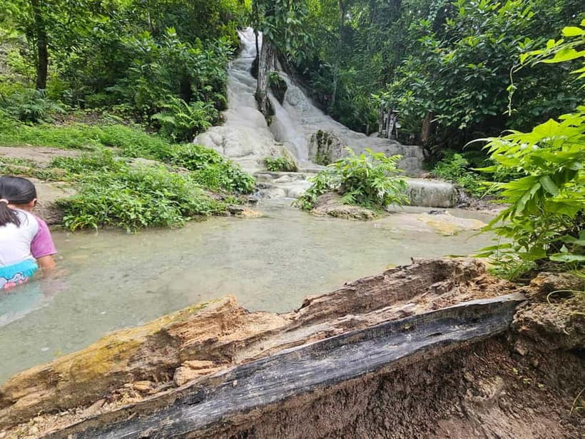 Private : Sticky Waterfall & Secret Temple & Karen Village. - What the $64 price covers