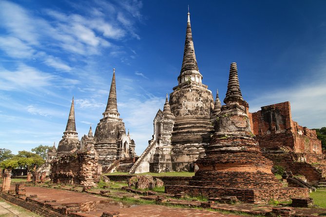 Private tour : A day in a life to visit Ayutthaya with authentic local lunch - Starting at Wat Phra Sri Sanphet and the old royal center