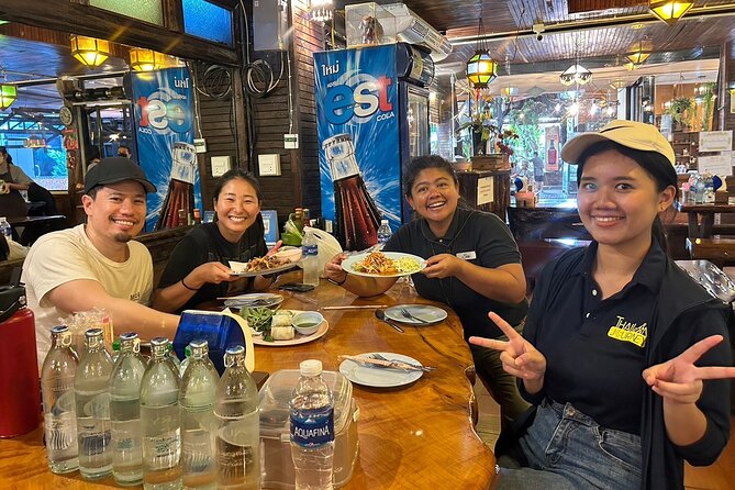 Private tour : A day in a life to visit Ayutthaya with authentic local lunch - What the private transport adds to a Bangkok day