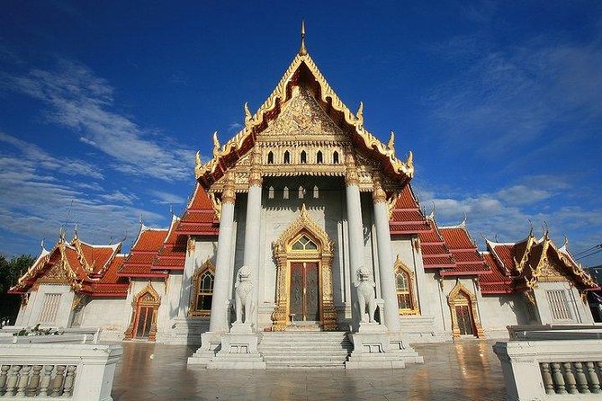 Private Tour: Damnoen Saduak Floating Market and Bangkok City Temples - Leaving Bangkok for rice paddies and salt fields