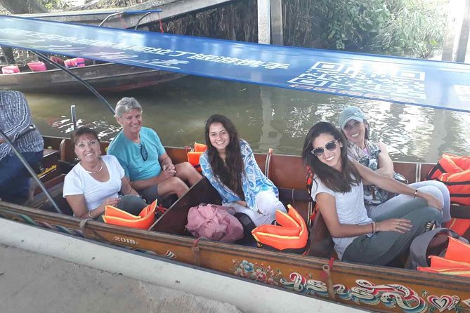 Private Tour: Floating Market and Maeklong Tour from Bangkok - What the private format changes