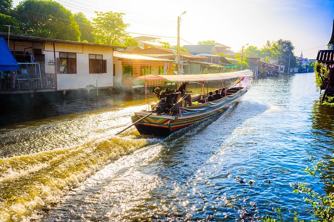 Private Tour: Floating Markets and Suan Sampran Day Trip from Bangkok - A long day from Bangkok with two very different stops