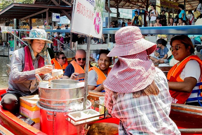 Private Tour from Bangkok: Railway and Floating Markets Tour - Reaching Damnoen Saduak by small boat