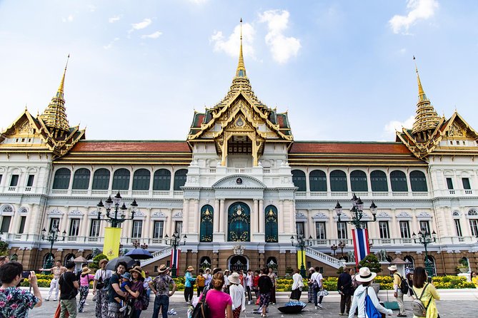 Private Tour: Half-day Grand Palace and Wat Arun by Boat - Is $161.99 per person a fair price?
