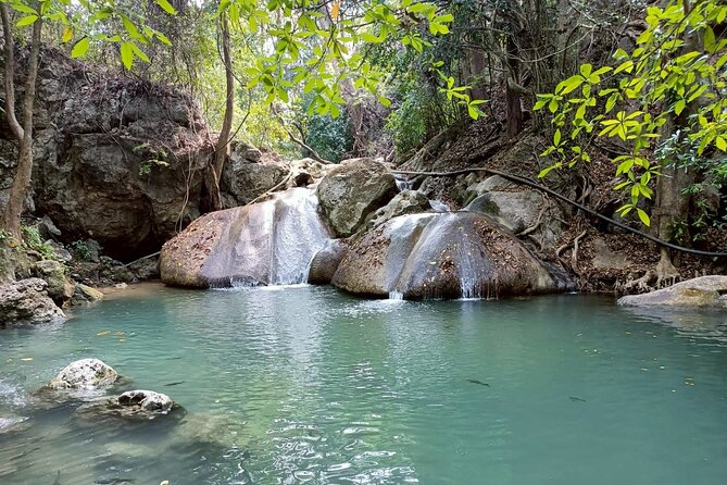 Private Tour to Erawan Waterfall and Boat Tour in Kanchanaburi - Seeing the Bridge over the River Kwai from land and water