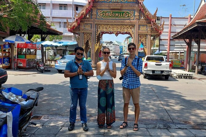 Private tour to Floating & Railway markets (multi-lang: EN ZH ES IT FR DE) - Why a private vehicle matters from Bangkok