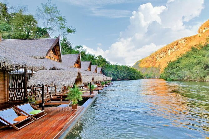 Private Tour to Pho Temple, Arun Temple and Canal Tour - Who will enjoy this Bangkok half-day tour?