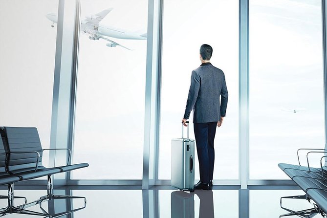 Private Transfer - Bangkok Airport Arrival to Pattaya City Hotel - Finding your representative after landing