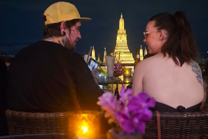 Private Tuktuk Night life in Bangkok (Night Time) - Wat Saket and the Golden Mount