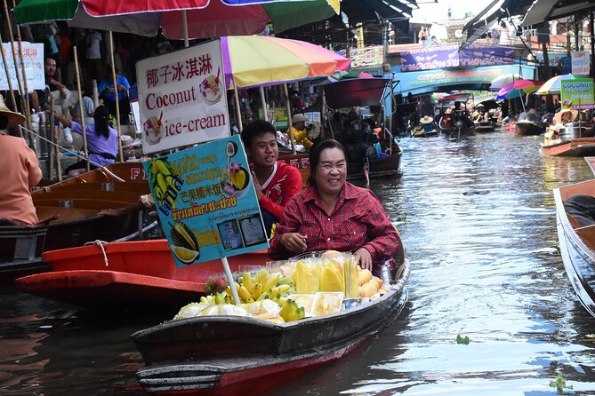 Railway Market, Floating Market and After the Rain Cafe - Why the private vehicle matters