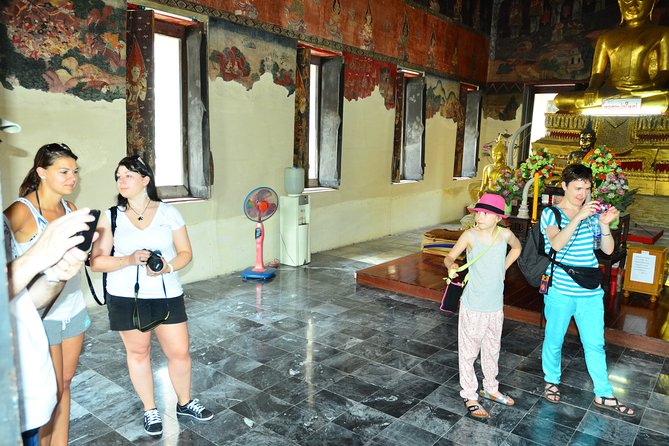 Rickshaw & Hike the Colors of Bangkok jungle - Wat Bang Nam Phueng Nok in five minutes