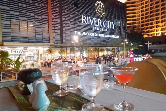 River Star Princess Dinner Cruise: Bangkok Chao Phraya River - From Phra Pin-klao Bridge to the temple lights