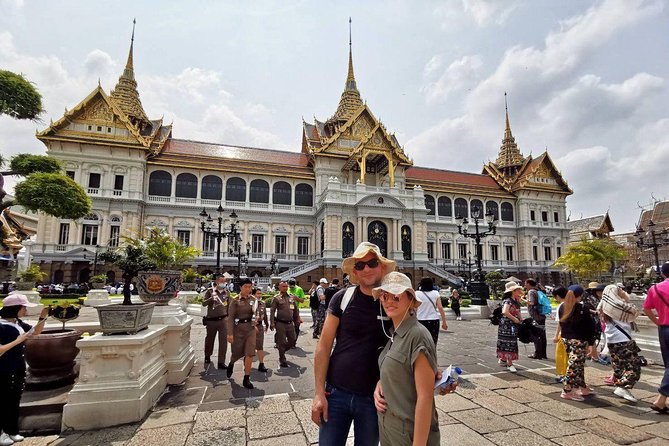 Royal Grand Palace and Bangkok Temples: Half Day Tour - Why a private minivan helps in Bangkok