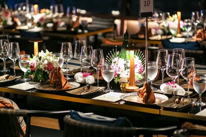 Saffron: A Luxurious Dinner Voyage on the River of Kings - Guan Yu Shrine, a brief but striking riverside sight