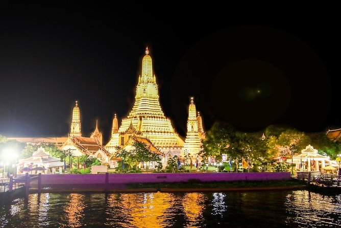 Saffron: A Luxurious Dinner Voyage on the River of Kings - Passing the Bank of Thailand Museum and Phra Sumen Fort