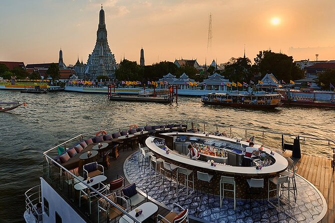 Saffron Luxury Dinner Cruise: A Journey on the River of Kings - The four-course Thai dinner