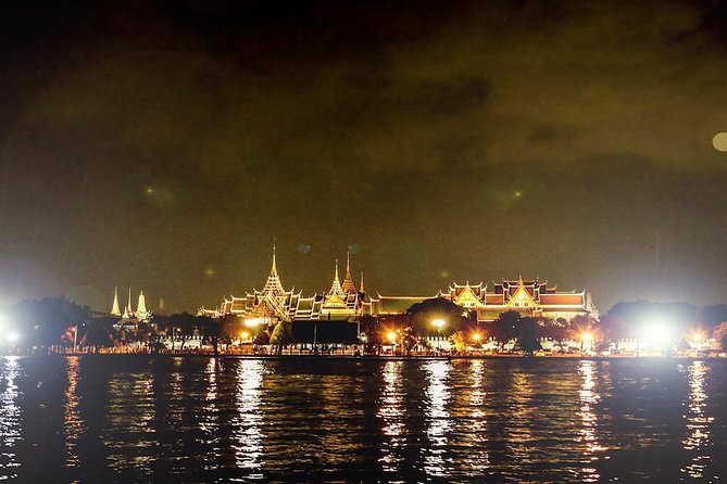 Saffron Luxury Dinner Cruise: A Journey on the River of Kings - Rooftop views, rain, and the music question