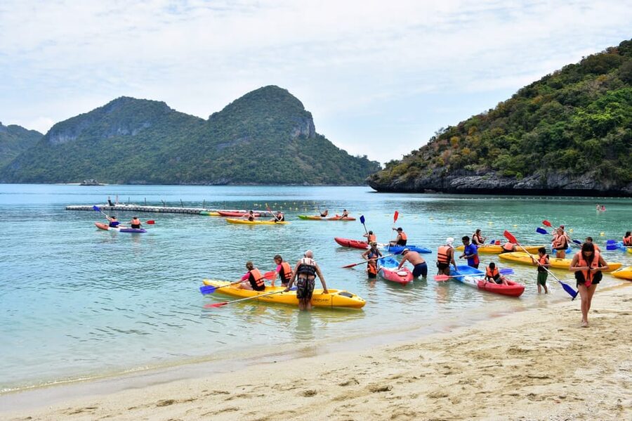Samui: Angthong Marine Park Boat Tour w/ Transfer and Meals - Mae Koh and the Emerald Lagoon climb