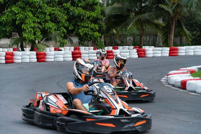 Samui Go-Karting Experience – Sodikart RT10 Outdoor Race - Getting ready for the Sodikart RT10