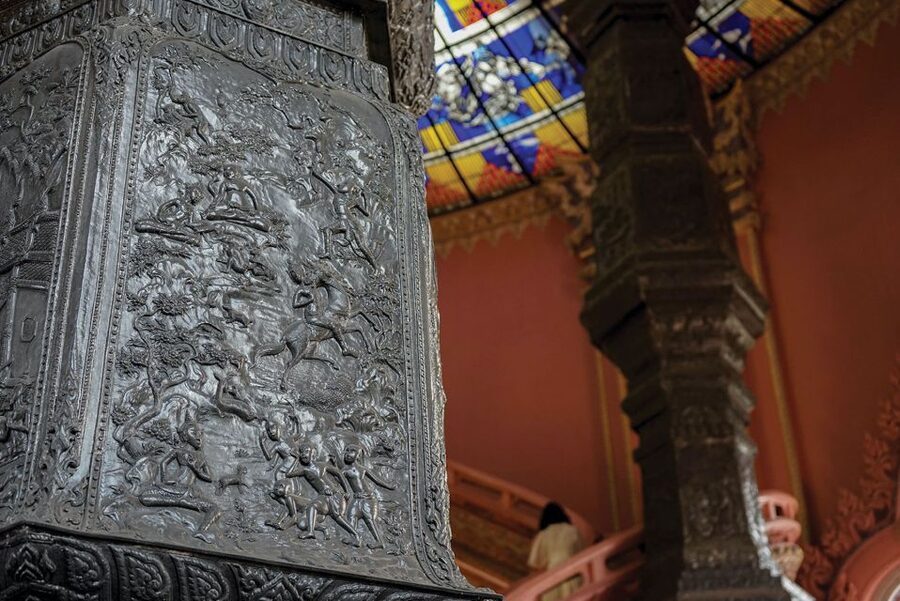 Samut Prakan: Erawan Museum Discounted Admission Ticket - The garden and outdoor photo time