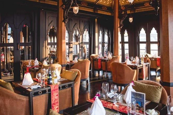 Shangri-La Hotel's Salathip Thai Restaurant Experience - A Thai dinner beside the Chao Phraya