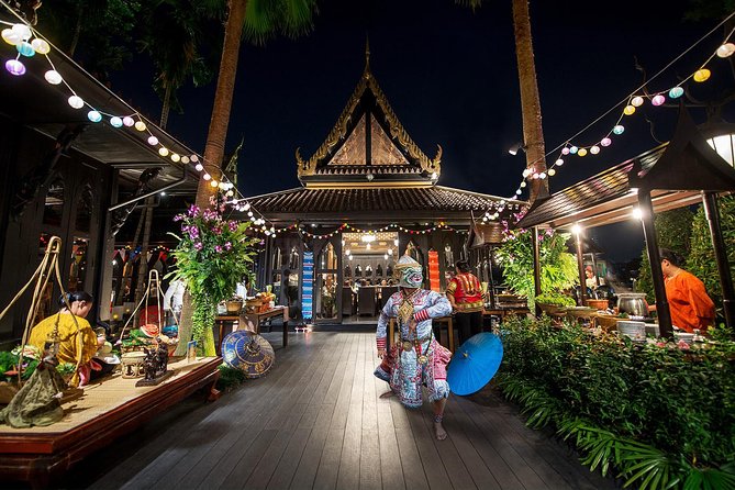 Shangri-La Hotel's Salathip Thai Restaurant Experience - Who will enjoy this evening most?