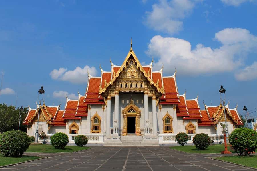 Shared Tour: Wat Pho, Wat Traimit and Wat Benchamabophit - What this Bangkok temple tour covers