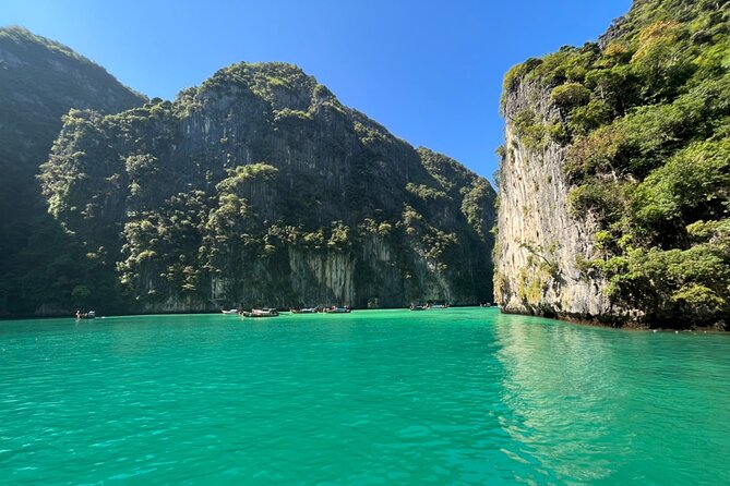 Small Groups of 20 people - Phi Phi & Bamboo Islands with Lunch - What the small-group promise means on the water