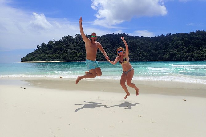 Snorkel Adventure Sea Tour to Koh Rok and Koh Haa from Koh Lanta - Who will enjoy this Koh Lanta boat trip