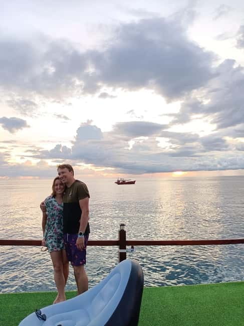 Snorkeling Tour with meals and BBQs - Cocktail - Sunset⭐⭐⭐⭐⭐ - Homemade Thai food, coconut, and the sunset BBQ