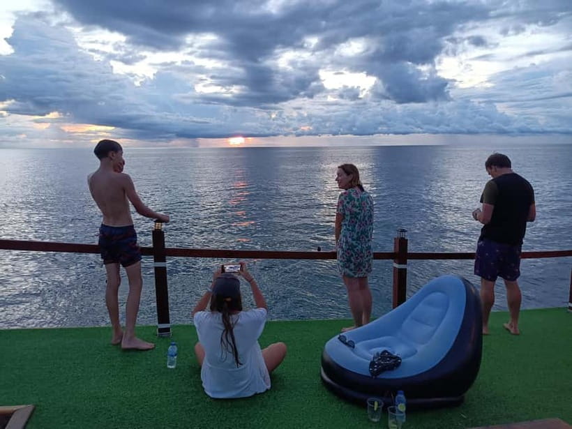 Snorkeling Tour with meals and BBQs - Cocktail - Sunset⭐⭐⭐⭐⭐ - Who should book this Koh Tao tour