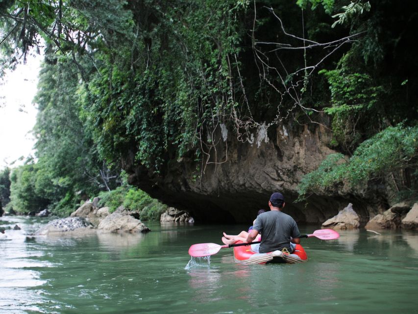 Sok River: Bamboo Raft Ride, Monkey Temple & View Point Tour - Guides, paddlers, and the human side of the trip
