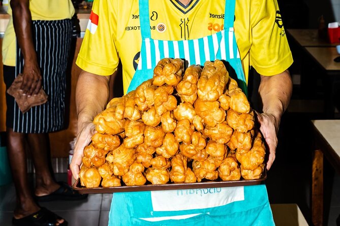 Southern Flavors Phuket Food Tour with 15+ Tastings - The market and the first savory bites