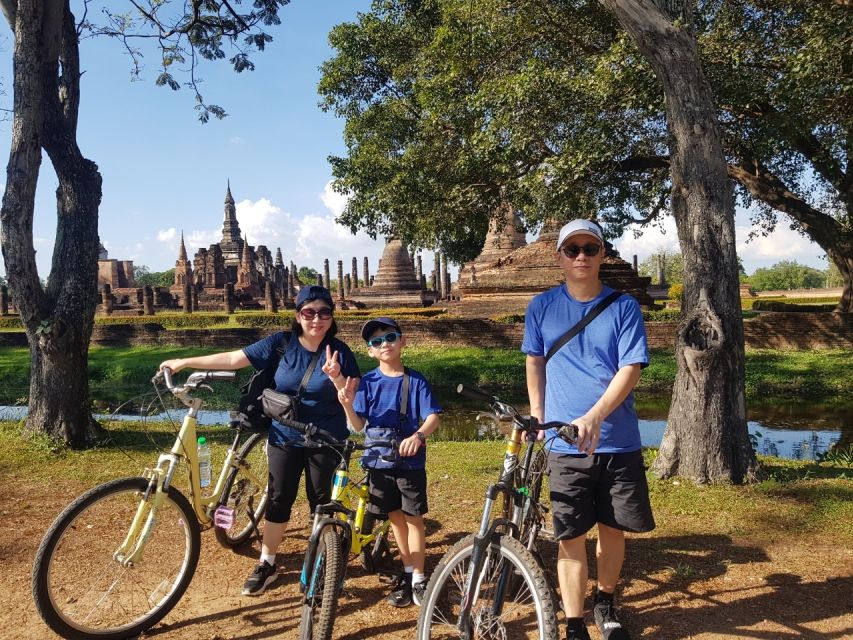 Sukhothai: Full-Day Historical Park Cycling Tour with Lunch - From your hotel to the rice fields