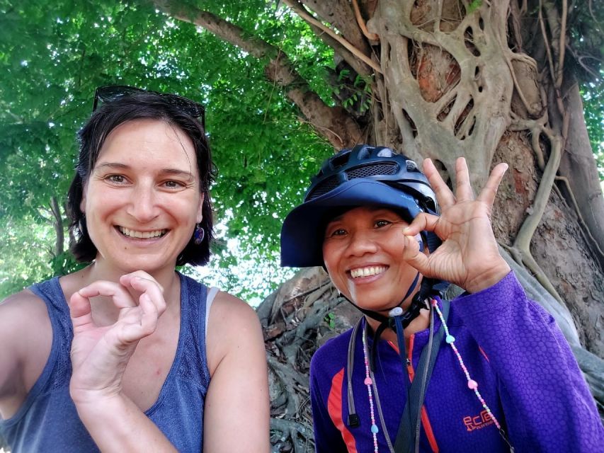 Sukhothai: Full-Day Historical Park Cycling Tour with Lunch - Reaching the UNESCO-listed Historical Park