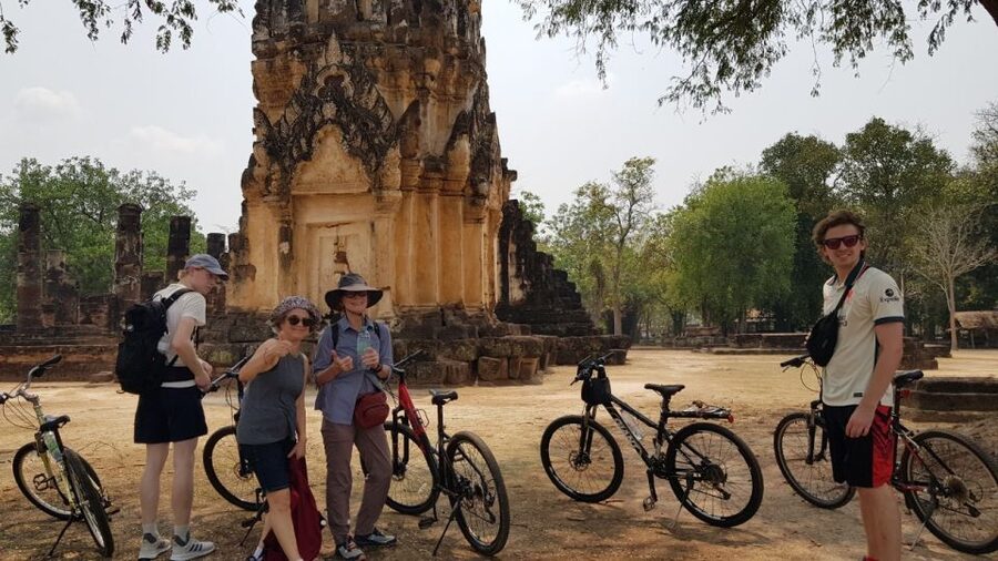 Sukhothai: Full-Day Historical Park Cycling Tour with Lunch - Practical tips for a smoother day