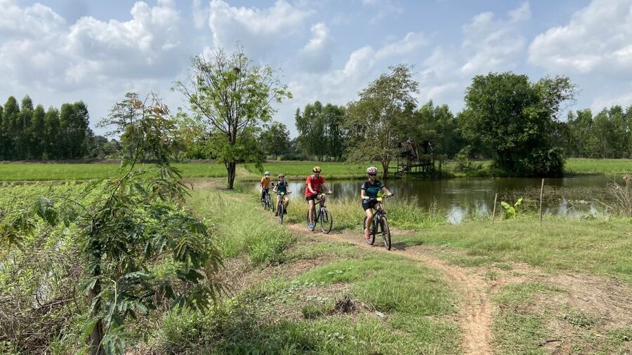 Sukhothai: Half-Day Countryside Bike Tour - Following the Irrigation Canal