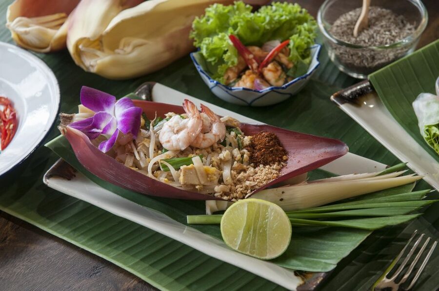Sukhumvit: Hands-on Thai Cooking Class & Market Tour in BKK - From Asoke station to a Thai market