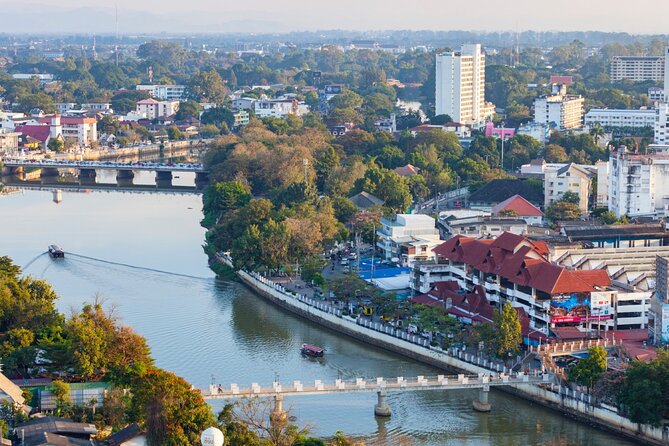 Taste of Chiang Mai: Michelin Guide Street Food Small Group 2Hr - Should you book Taste of Chiang Mai?