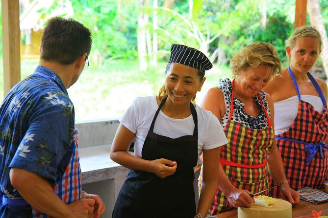 Thai Cooking Class in Khao Lak by Amazon Prime Series Chef - Key points to know