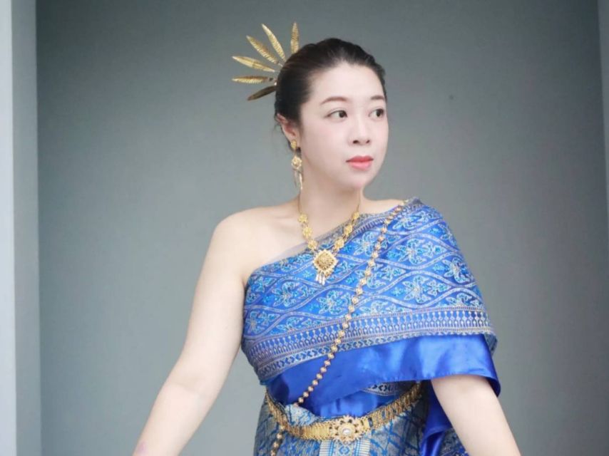 Thai Costume Rental - What the day can look like