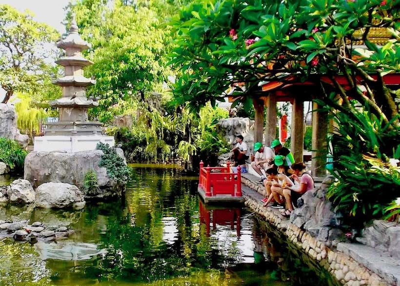 Thai culture and Bangkok local life guided bike tour - Crossing to the old capital of Thailand