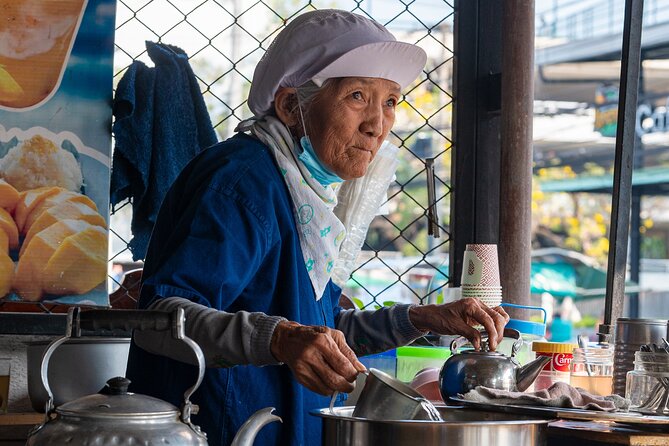 Thai Street Food & Morning Market Walking Tour in Hua Hin - Guides who add meaning to unfamiliar dishes