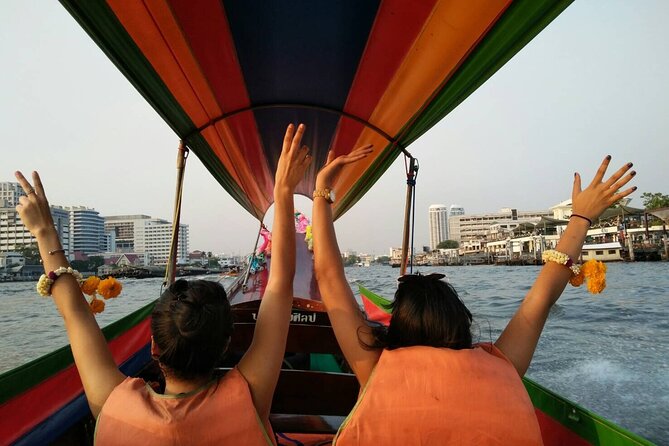 Thai Tour Guide : PRIVATE Highlight of Bangkok + Canal Tour + Simple Thai Lunch - Transport that turns traffic into part of the lesson