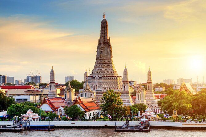 The Best Bangkok Temples - Wat Pho and the reclining Buddha