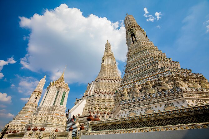 The Best Bangkok Temples - Wat Traimit and the 5.5-tonne Golden Buddha